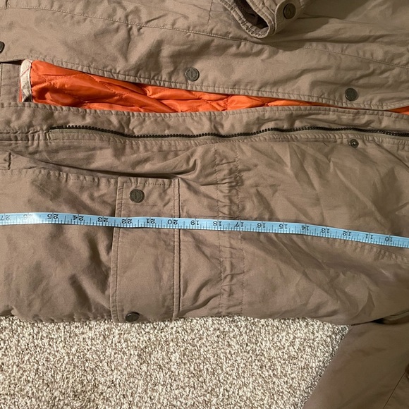 Winter Coat excellent condition. Small but loose - Picture 3 of 6